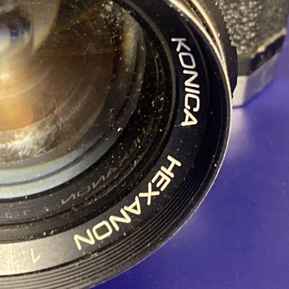Vintage KONICA AUTOREFLEX T 35mm SLR Film Camera and Lens - UNTESTED